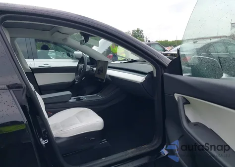 2022 Tesla Model Y Long Range Dual Motor All-Wheel Drive из США, поврежденный, VIN 7SAYGAEE9NF464960